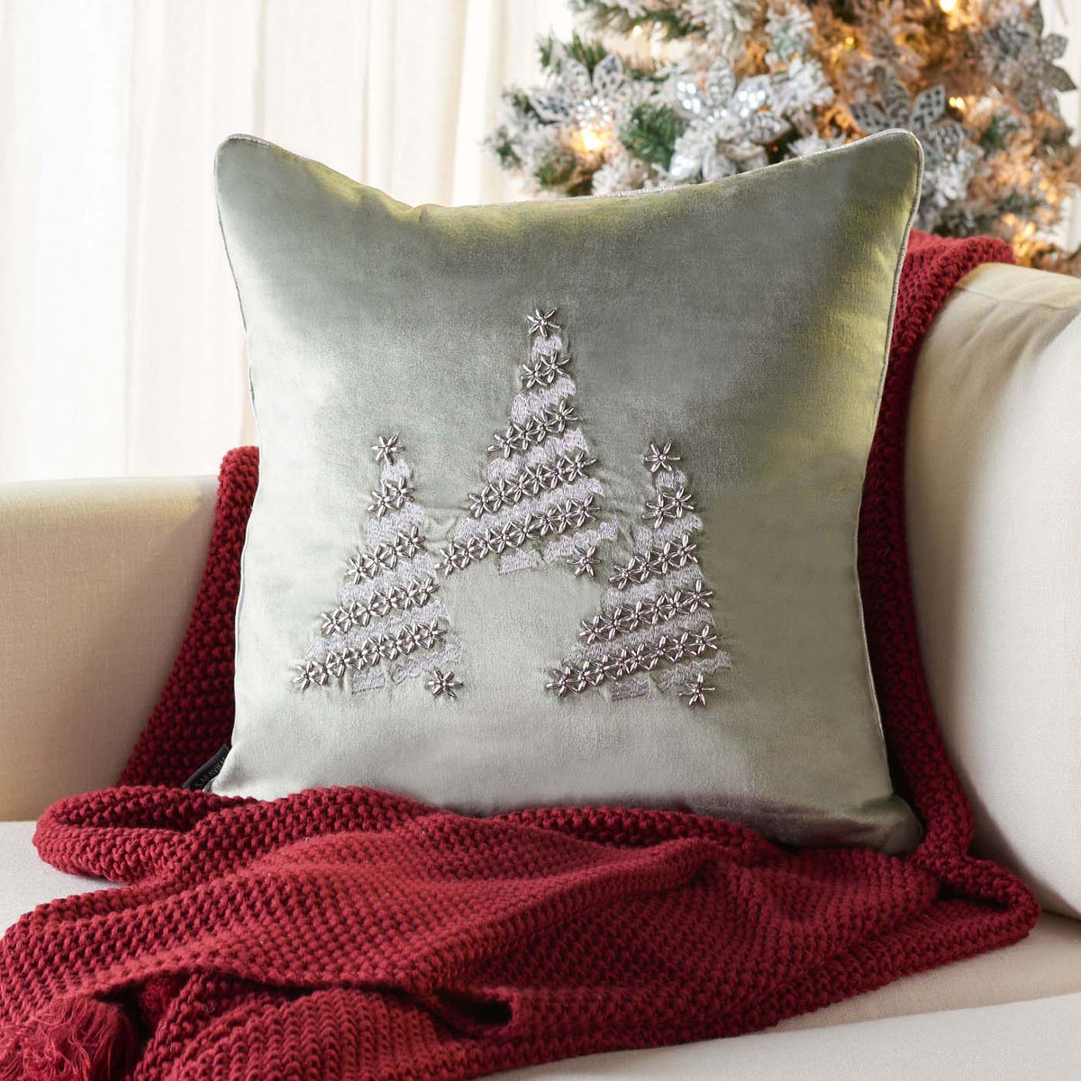 Safavieh Winter Tree Pillow , HOL4012