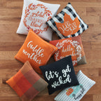 Safavieh Wicked Pillow , HOL3209